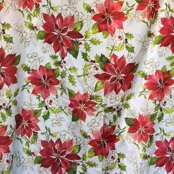 Festive Red and Green Holiday Tablecloth - Picture 2 of 4